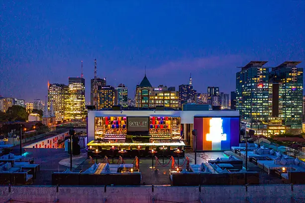 Khám Phá Các Sky Bar Tại Thành Phố Hồ Chí Minh Cho Trải Nghiệm Rooftop Chill