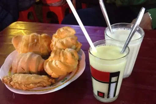 Khám Phá Quán Sữa Đậu Nành Cô Lan Đà Lạt: Địa Chỉ, Menu Và Kinh Nghiệm Thưởng Thức