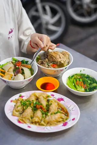 Tổng Hợp Giờ Mở Cửa Sủi Cảo Hà Tôn Quyền Cho Tín Đồ Ẩm Thực Tại Quận 11
