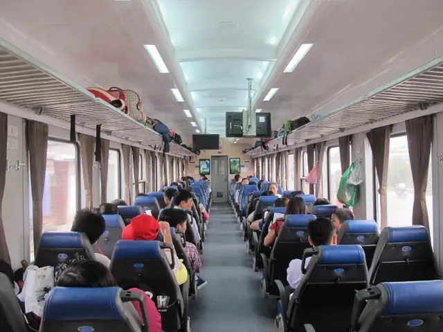 Lịch Chạy, Giá Vé Và Cách Đặt Vé Tàu Từ Hải Phòng Đi Hà Nội Nhanh Chóng