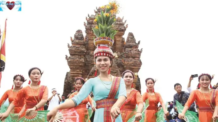 Tìm Hiểu Tết Của Người Chăm Ninh Thuận: Ka Tê Và Ramưwan