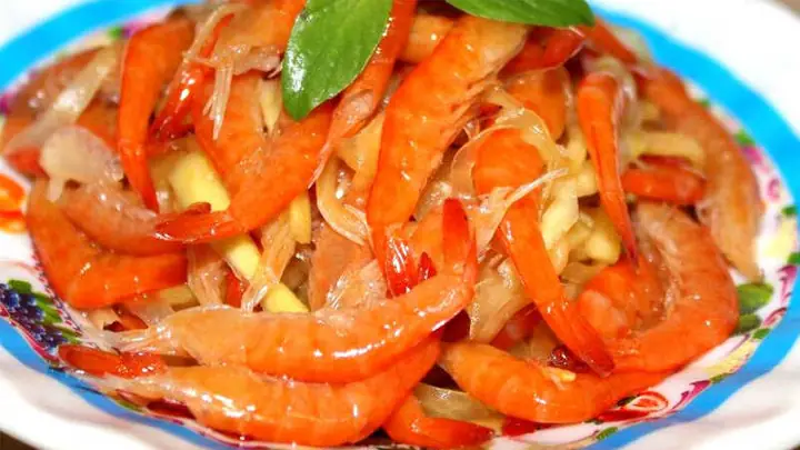 Hướng Dẫn Thưởng Thức Tôm Chua Huế: Cách Ăn Và Món Kèm Ngon Miệng