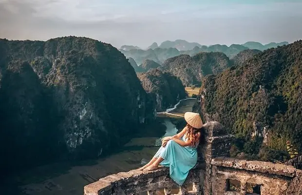 Tổng Hợp Các Tour Tràng An Ninh Bình 1 Ngày Dành Cho Du Khách Kèm Giá & Lịch Trình